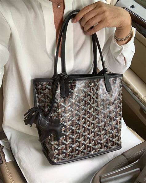 goyard mm tote price in paris|Goyard tote price guide.